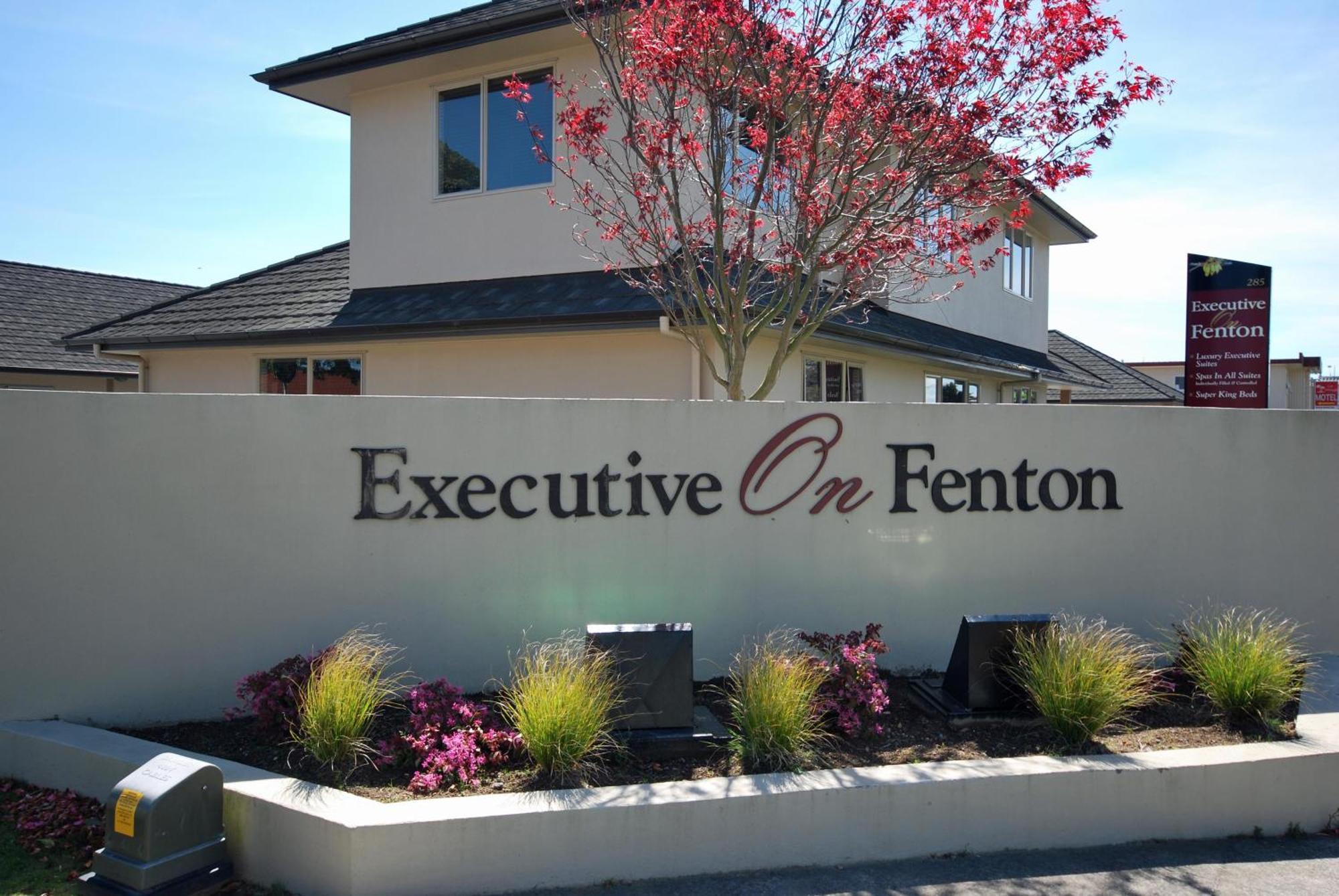Executive On Fenton Motell Rotorua Exteriör bild